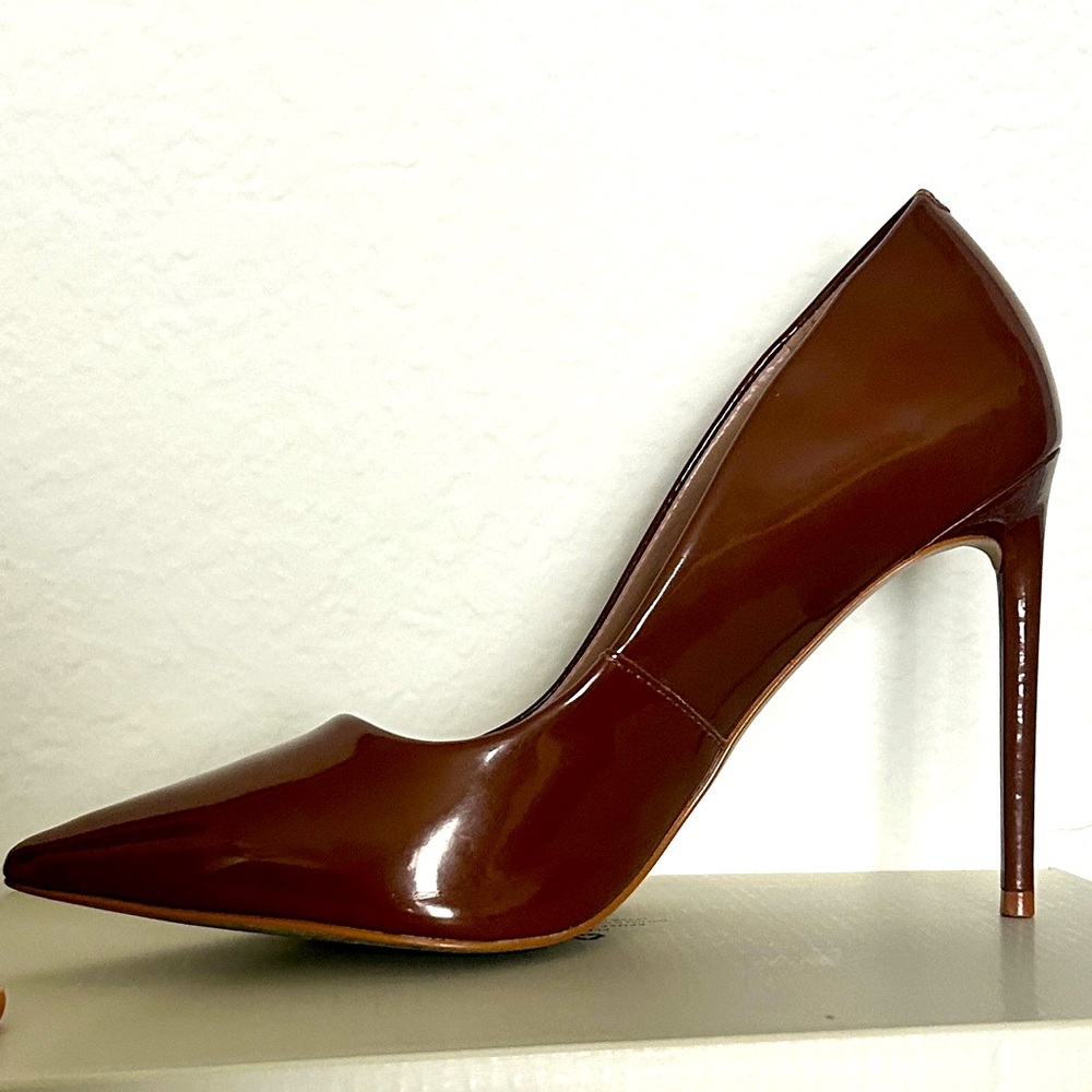 Steve Madden brown patent heels